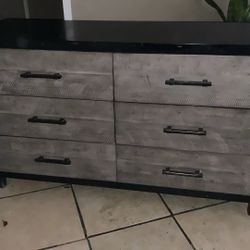 6 Drawer Dresser