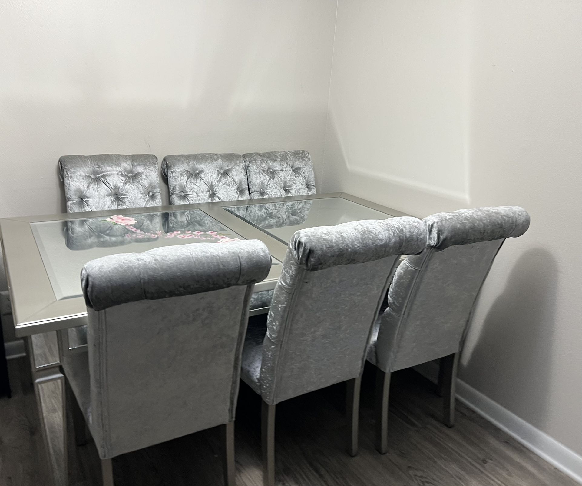 Modern Silver Dining Set – Glass Table + 6 Velvet Chairs