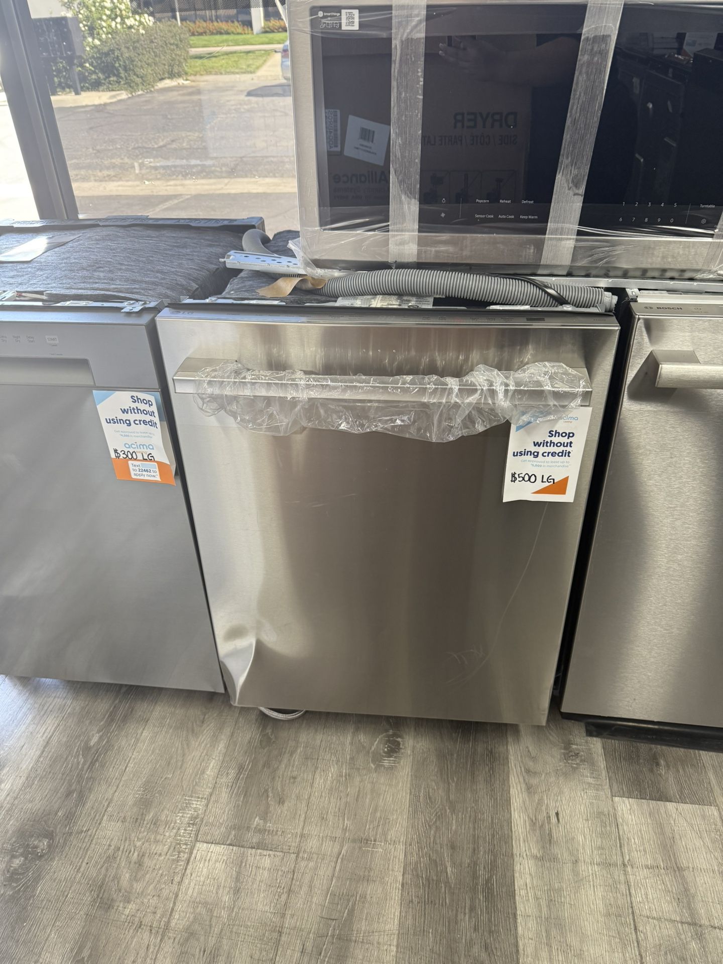 LG - 24" Top Control Smart Built-In Tub Dishwasher with 3rd Rack, QuadWash Pro, and 46dB - Stainless Steel