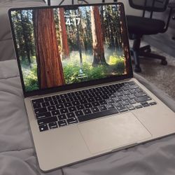 M3 MacBook Air - 16GB Ram -256GB Storage- No Issues
