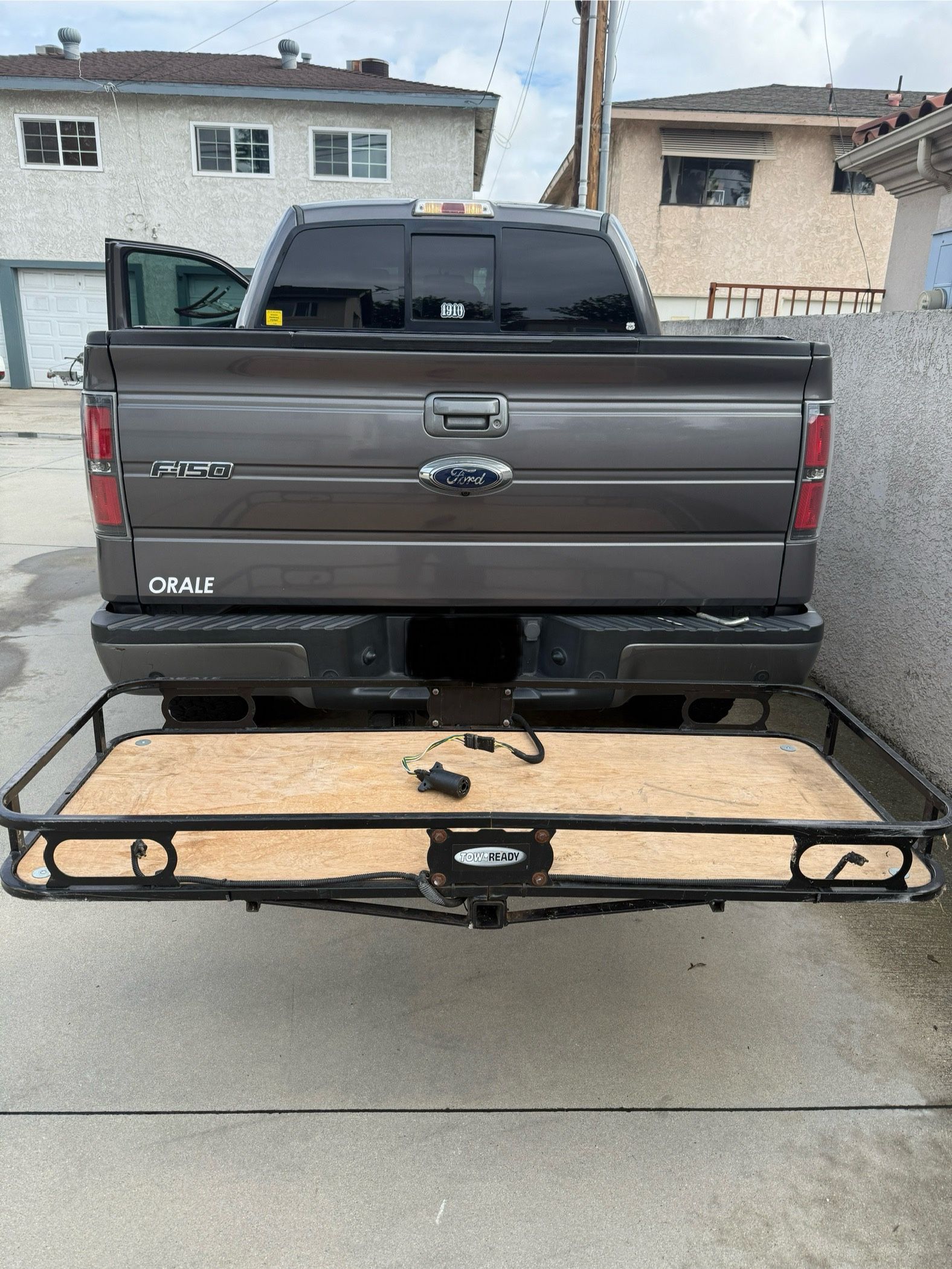 Hitch Mount Cargo Carrier