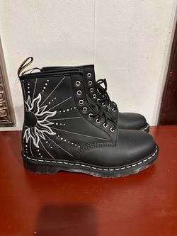 Dr. Martens Jadon Hi SF Solar Flare Platform Boots – Women’s 7