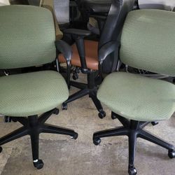 Green Office Chair 