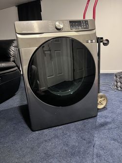 Samsung has dryer for sale practically new 300$