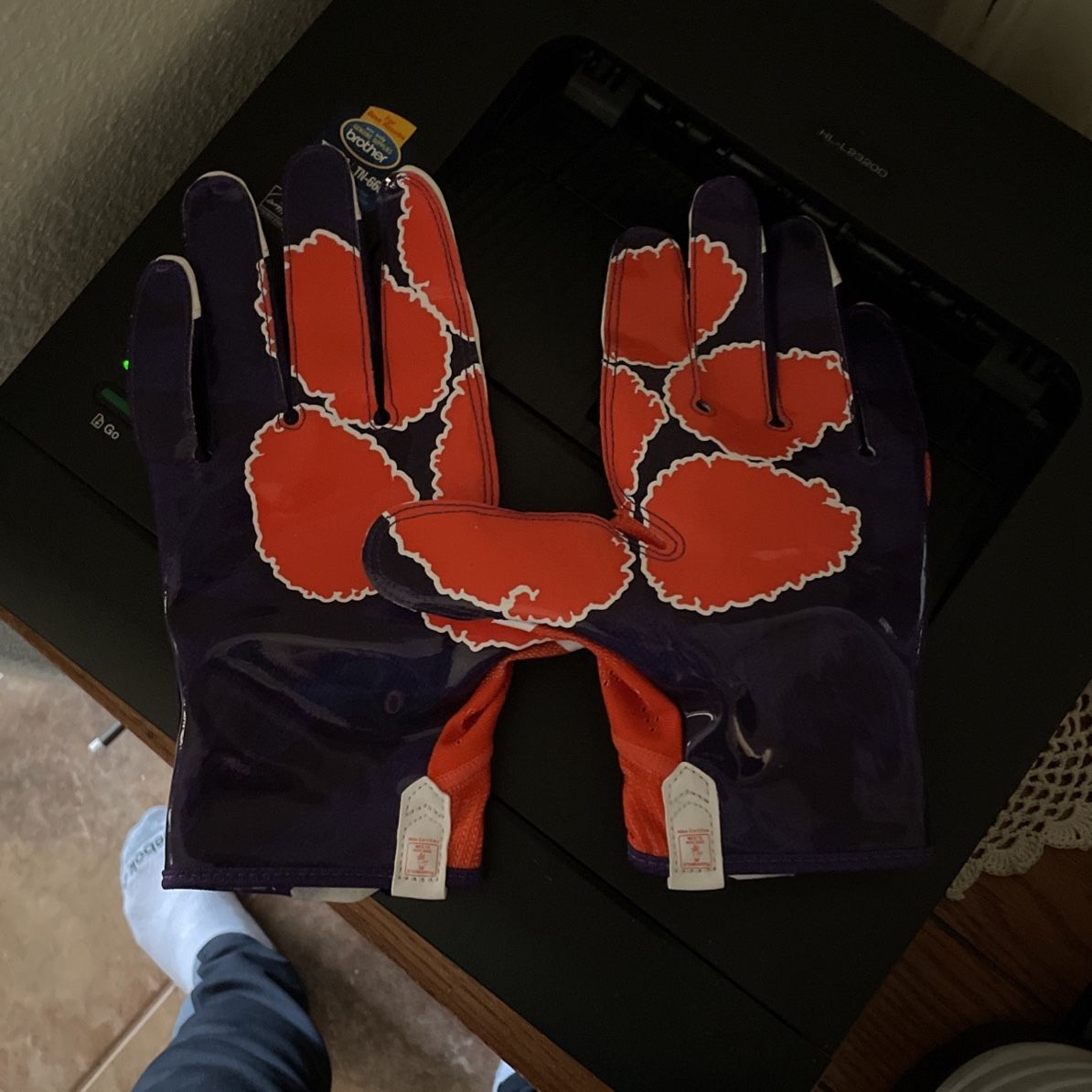 Clemson receiver outlet gloves