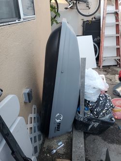 Thule Sidekick compact, grey rooftop cargo box