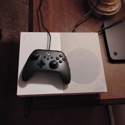 It's a Good working Xbox One s