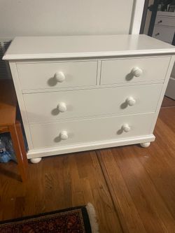 Nice wood white dresser with 4 drawers