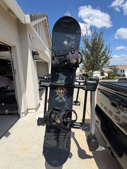 Yakima HitchSki Snowboard and Ski Carrier