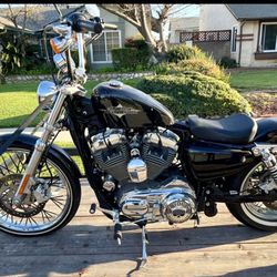 2015 Harley-Davidson  Sporster Custom XL 1200