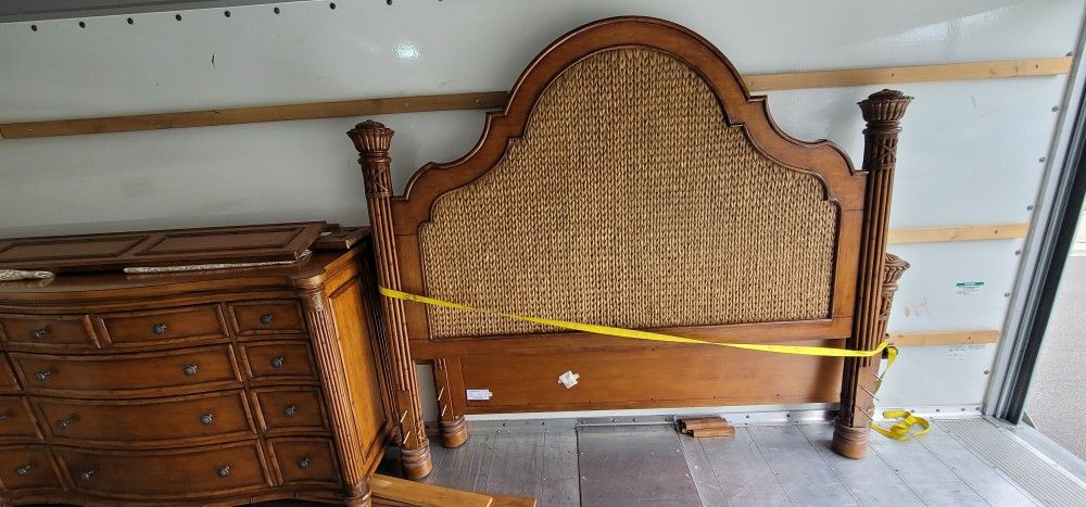 King Bedroom Set (Tommy Bahama)