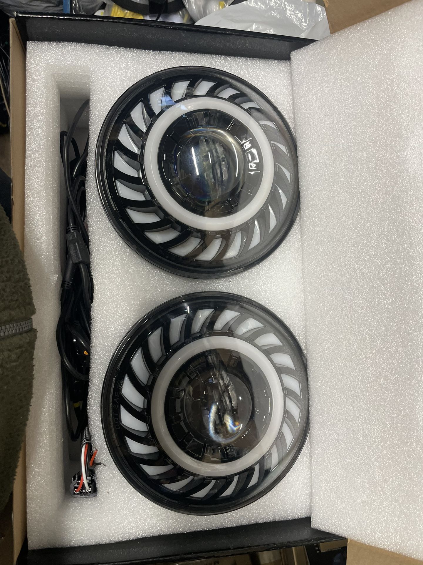 Pair Of 7” Inch Round Headlights LED