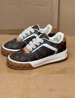 Louis Vuitton Monogram Low-Top Sneakers
