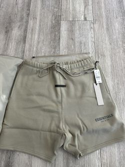 Fear of God Essentials Shorts Pistachio XL & L