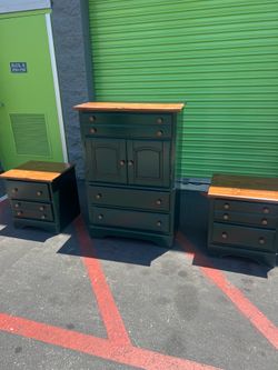 Dresser with matching nightstands