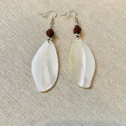 Mother Of Pearl And Rudraksh Earrings 