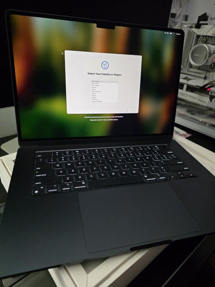 MacBook Air M3 15 Inch
