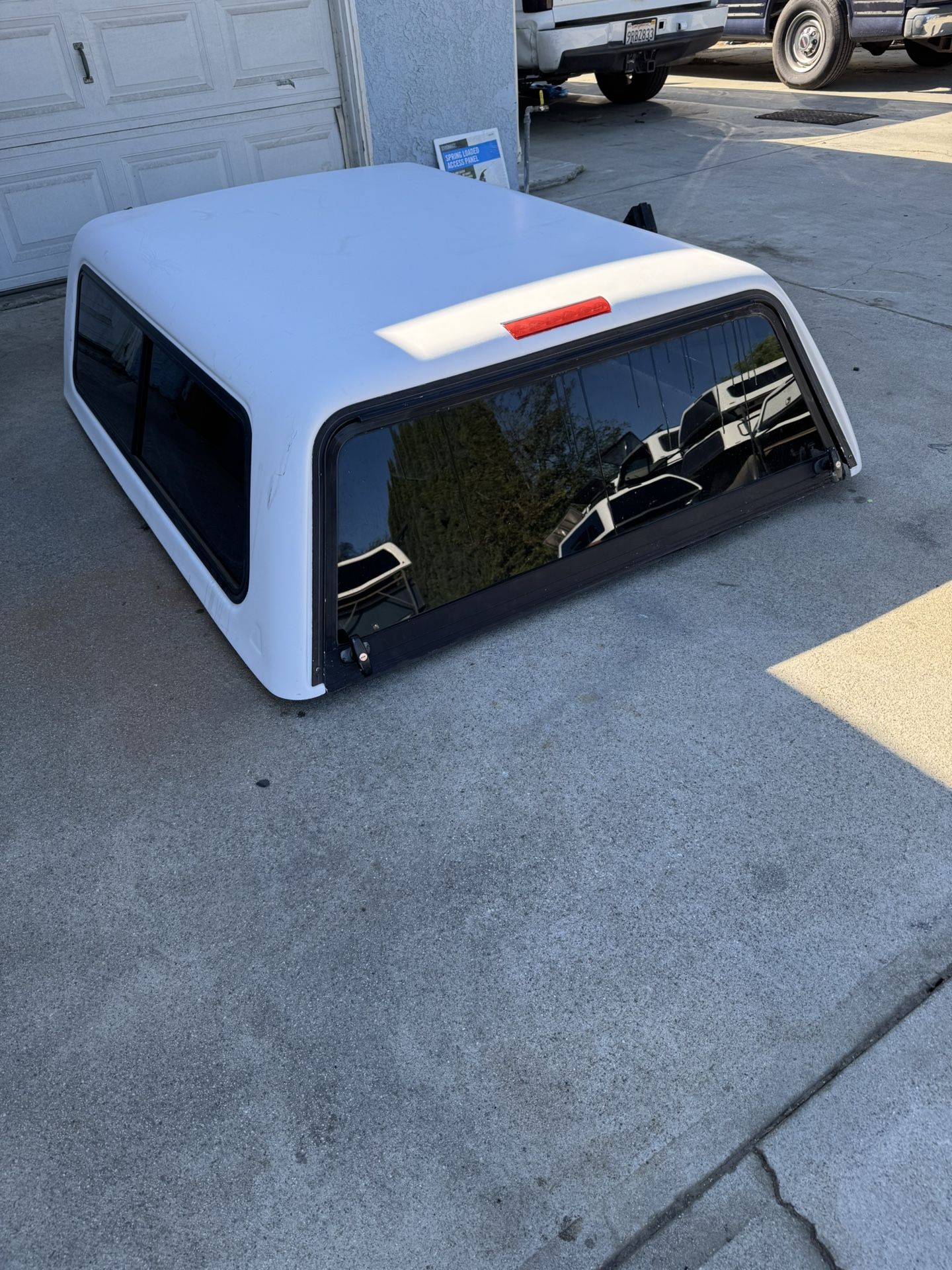 Leer Camper Shell 100R Toyota Tacoma Long Bed 2005/2015