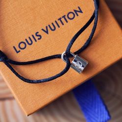 Used Louis Vuitton Mini Lock it Bracelet (Silver) 