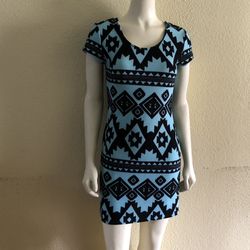 No Boundaries Dress Juniors Sz M (7-9) Aztec print cap sleeve scoop neck