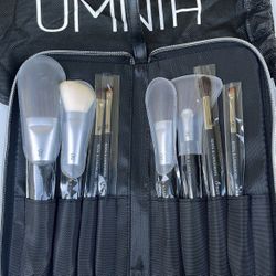 Omnia Travel Makeup Set 