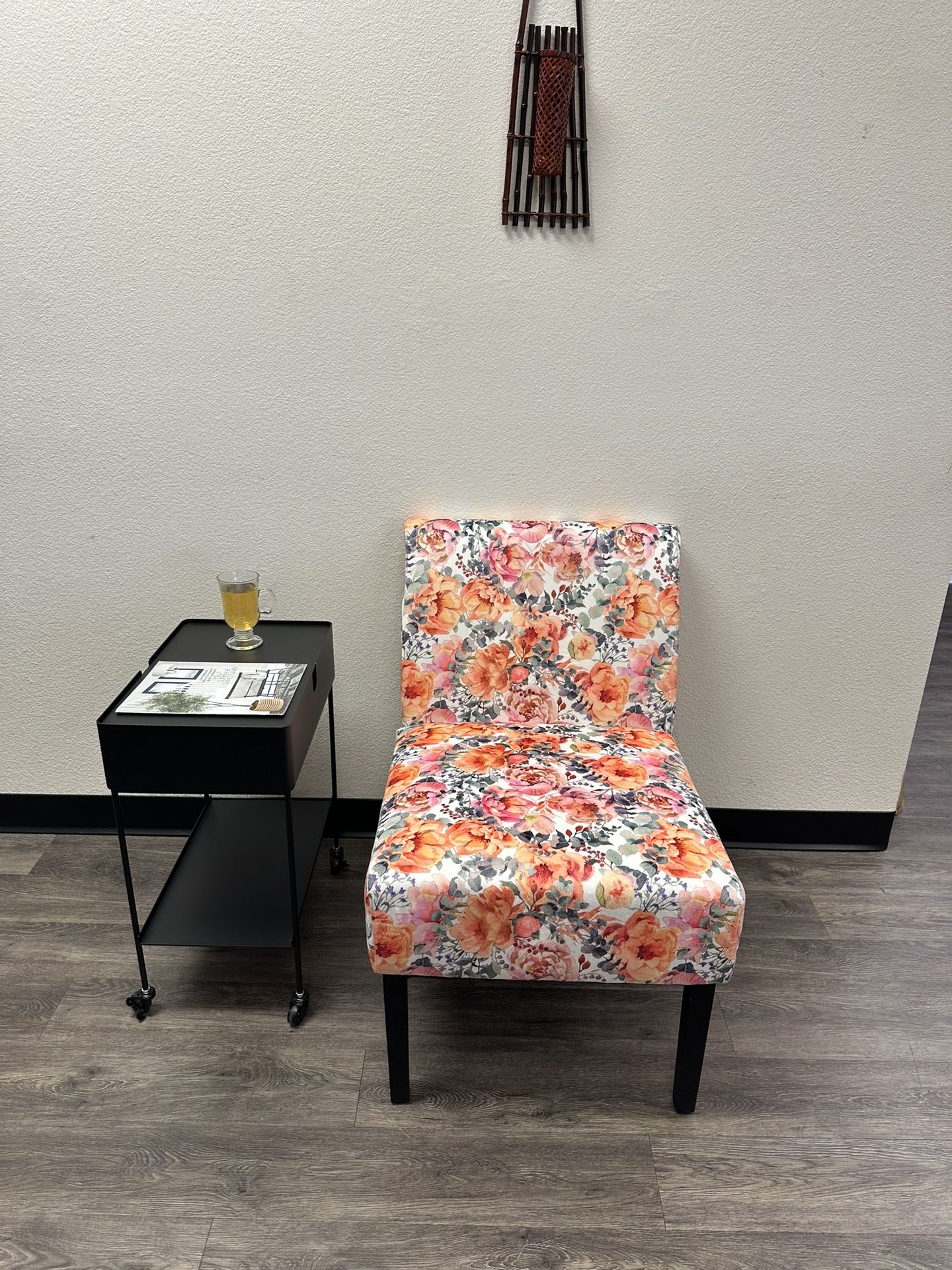 Floral Accent Chair โ Upholstered Vanity / Bedroom Chair