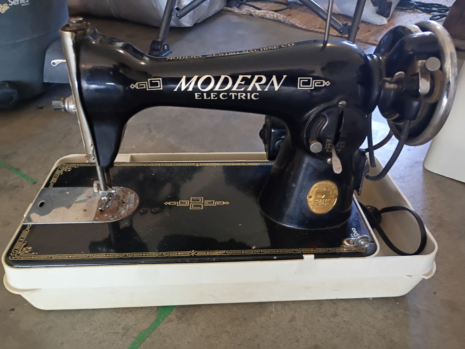Modern sewing machine