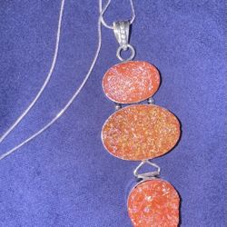 EUC Stunning Orange Druzy 3-Stoned Pendant on Sterling Chain 