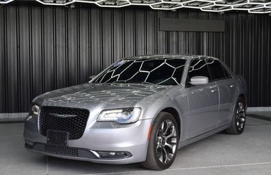2018 Chrysler 300