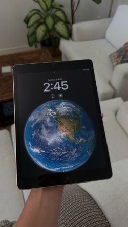 iPad (Model: 9th Generation) 64 GB