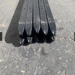 Metal Stakes Over 300 Pieces Buy Over 100 Each Stake Will Be Prices At 10$ A Piece Instead Of 13$