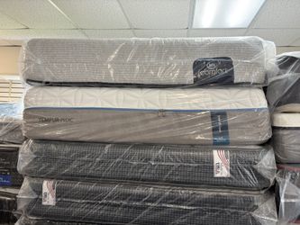 QUEEN SIZE TEMPURPEDIC ON SALE $599