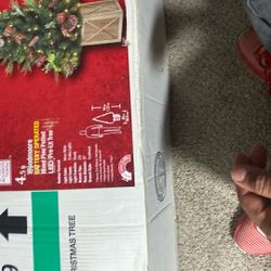 4.5 Ft Woodmoore Battery Operated Mixed Pine Potted Led  Pre -lit Christmas Tree