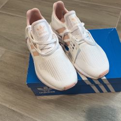 Adidas White And Pink Women’s Sneaker