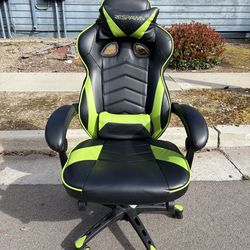 SUPER COMFY RESPAWN GREEN AND BLACK GAMING CHAIR