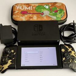 Nintendo Switch Gray w/ Hori Split Pad Pro (Pikachu Black & Gold)