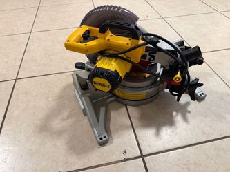 DeWalt Corded Miter Saw