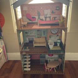 Doll House