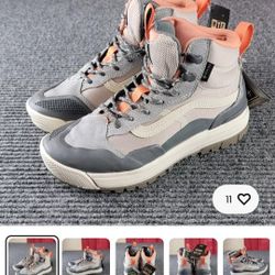 Vans Ultra Range Goretex Womens Size 7 Hiking Boots Shoes