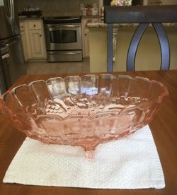 Pink depression glass fruit bowl