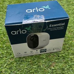 Arlo essential