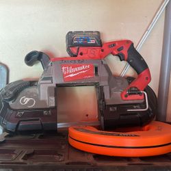 Milwaukee Deep Cut Bandsaw