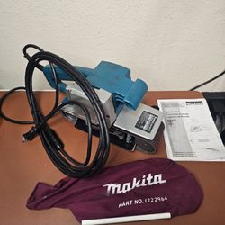 Makita 7.8 Amp 3 in. x 24 in. Corded Belt Sander 9924DB
