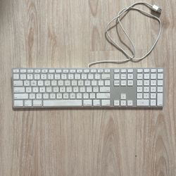 Apple Keyboard