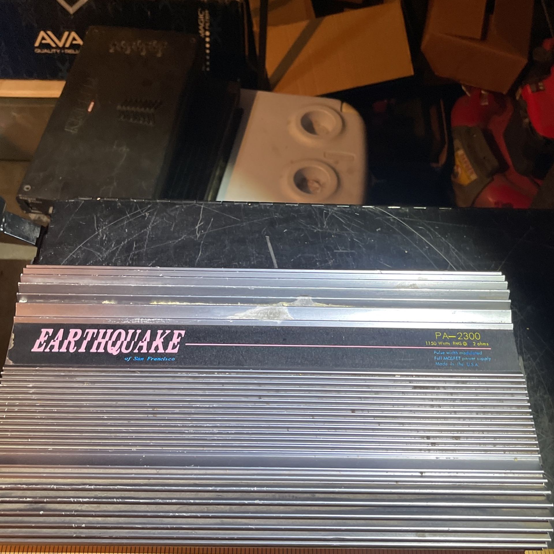 EARTHQUAKE PA-2300 カーアンプ Old School Stereo: Amps that RumbleEarthquake PA-2040c