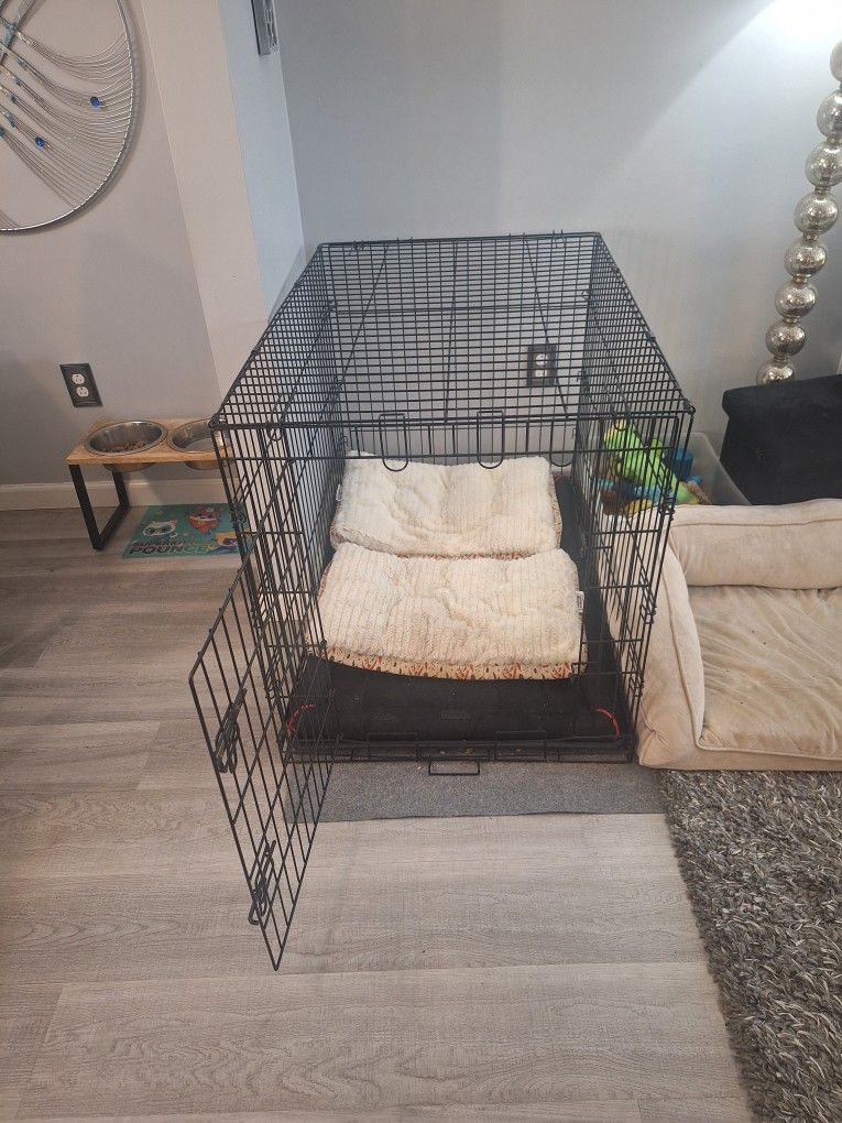 Large Dog Crate With Plastic Tray