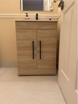 24” Bathroom Vanity With Top