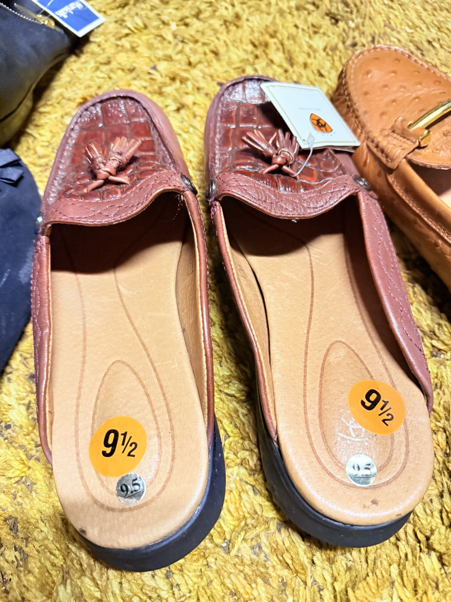 12 Pairs Of Brand New Lady’s Shoes A Lot Of Them Have Their Original Price Tag Size 9 & 9.5
