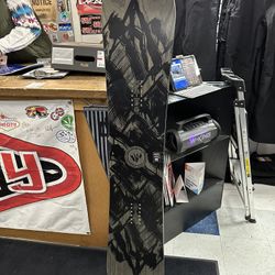 Jones ultra mountain twin 158 Snowboard Certified With Warranty Located At Sin City Snowboards