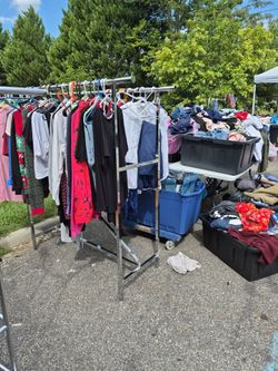 Clearanceoutside free all clothes on rack C descriptions new pictures, new items